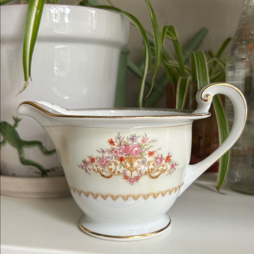 Noritake Creamer